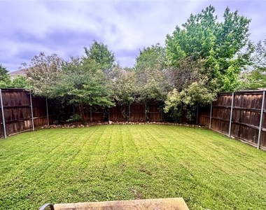 6400 Sidney Lane - Photo Thumbnail 25