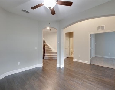 3505 Montadale Avenue - Photo Thumbnail 3