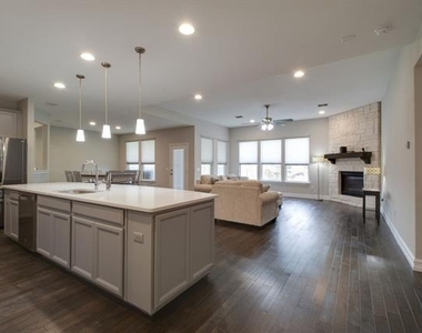 3505 Montadale Avenue - Photo Thumbnail 4