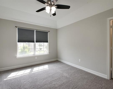 3505 Montadale Avenue - Photo Thumbnail 20