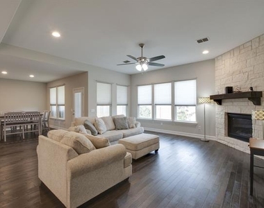 3505 Montadale Avenue - Photo Thumbnail 8