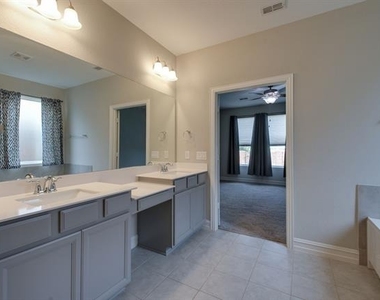 3505 Montadale Avenue - Photo Thumbnail 16