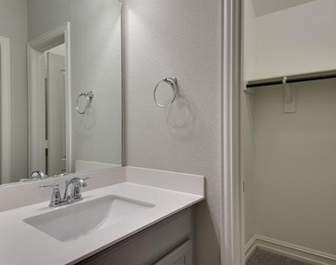 3505 Montadale Avenue - Photo Thumbnail 23