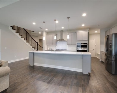 3505 Montadale Avenue - Photo Thumbnail 7