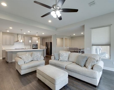 3505 Montadale Avenue - Photo Thumbnail 9