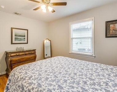4704 Collinwood Avenue - Photo Thumbnail 20