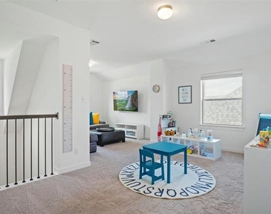 525 Overton Avenue - Photo Thumbnail 21