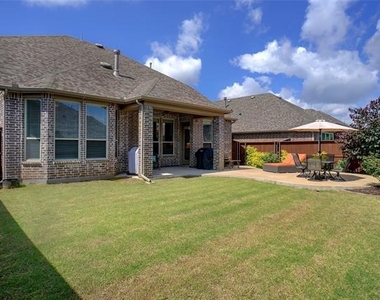 525 Overton Avenue - Photo Thumbnail 26