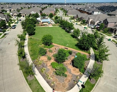 525 Overton Avenue - Photo Thumbnail 28