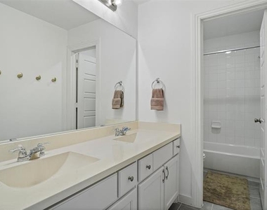 525 Overton Avenue - Photo Thumbnail 20