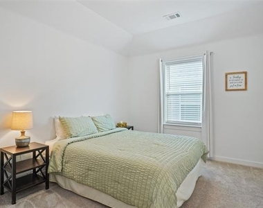525 Overton Avenue - Photo Thumbnail 18