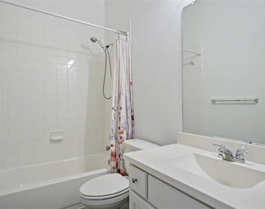 525 Overton Avenue - Photo Thumbnail 17