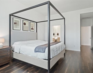 525 Overton Avenue - Photo Thumbnail 11