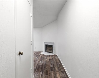 4830 Gatewood Road - Photo Thumbnail 3
