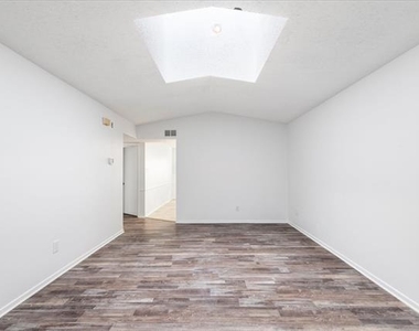 4830 Gatewood Road - Photo Thumbnail 5