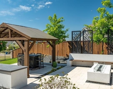 701 Star Meadow Drive - Photo Thumbnail 19