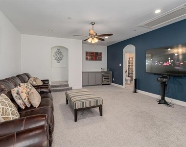701 Star Meadow Drive - Photo Thumbnail 14