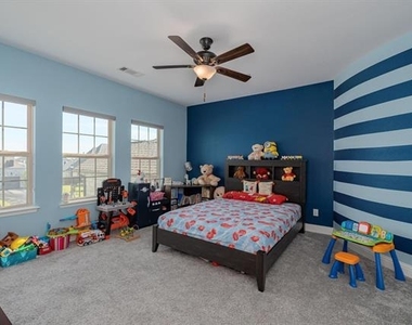 701 Star Meadow Drive - Photo Thumbnail 15