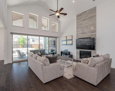 701 Star Meadow Drive - Photo Thumbnail 8
