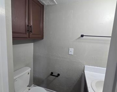 3954 Altoona Drive - Photo Thumbnail 6