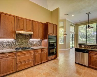 10295 Trianon Place - Photo Thumbnail 7