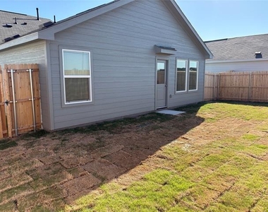 1633 Limpkin Drive - Photo Thumbnail 23