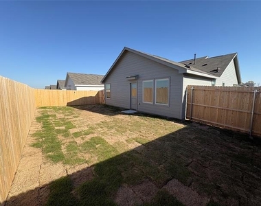 1633 Limpkin Drive - Photo Thumbnail 27