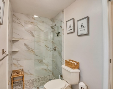 2750 Se 4th Street - Photo Thumbnail 34