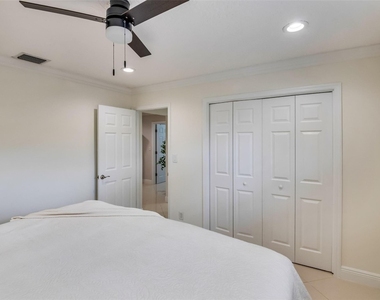 2750 Se 4th Street - Photo Thumbnail 37