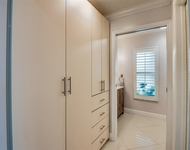 2750 Se 4th Street - Photo Thumbnail 30