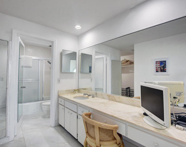 100 Worth Avenue - Photo Thumbnail 18