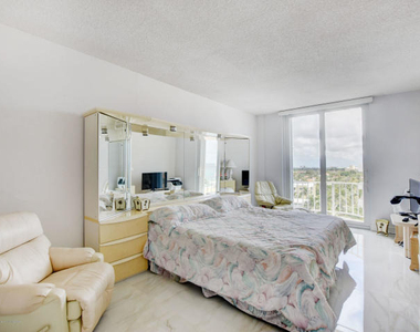 100 Worth Avenue - Photo Thumbnail 16