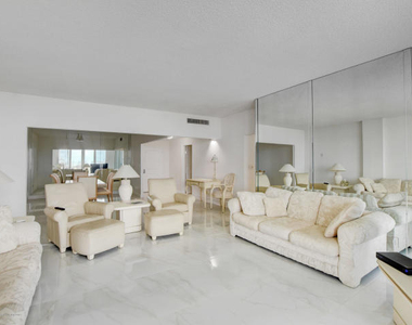 100 Worth Avenue - Photo Thumbnail 11