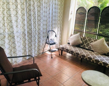 815 W Boynton Beach Boulevard - Photo Thumbnail 11