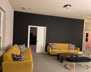 3016 High Landing Drive - Photo Thumbnail 7