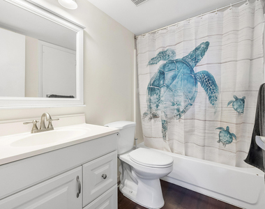 125 Shore Court - Photo Thumbnail 3