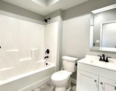 1808 Oneal Street - Photo Thumbnail 9