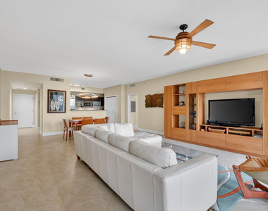 550 Okeechobee Boulevard - Photo Thumbnail 9