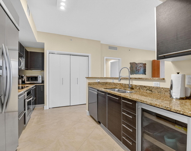 550 Okeechobee Boulevard - Photo Thumbnail 15