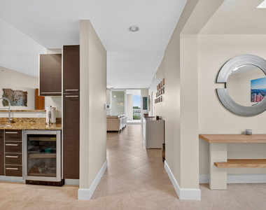 550 Okeechobee Boulevard - Photo Thumbnail 13