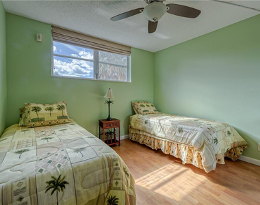 2400 Ne 10th Street - Photo Thumbnail 17
