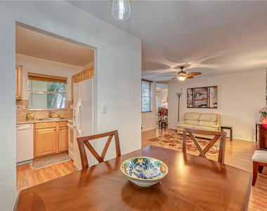 2400 Ne 10th Street - Photo Thumbnail 5
