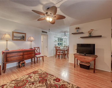 2400 Ne 10th Street - Photo Thumbnail 2