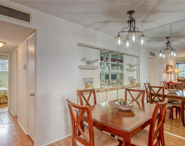 2400 Ne 10th Street - Photo Thumbnail 6