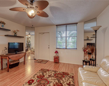 2400 Ne 10th Street - Photo Thumbnail 4