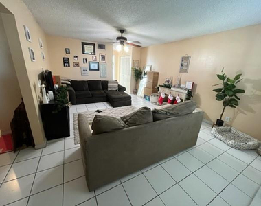 500 Ne 2nd Street - Photo Thumbnail 2