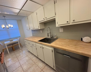 2650 Nw 49th Avenue - Photo Thumbnail 34