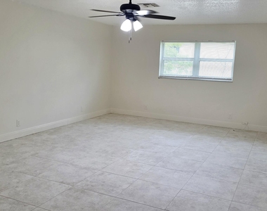 7400 Kimberly Boulevard - Photo Thumbnail 12