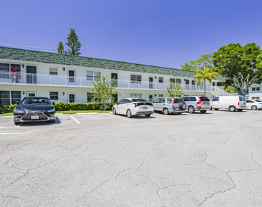 2800 Indian River Boulevard - Photo Thumbnail 18