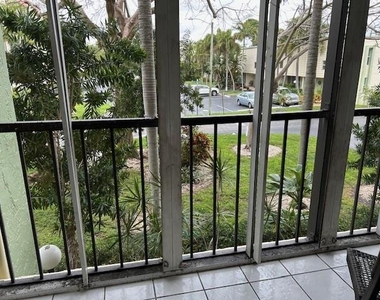 5300 Ne 24th Terrace - Photo Thumbnail 11